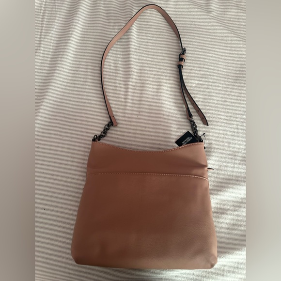 Simply Vera Verawang Contemporary HB Signature Crossbody - Picture 2 of 3